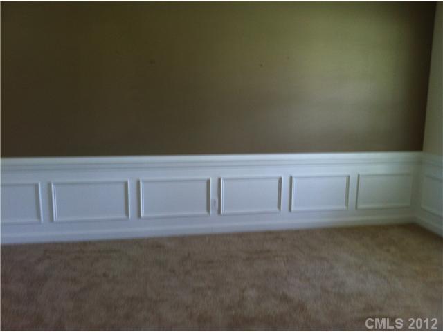 2032 Pin Hook Road Charlotte, NC 28215 - Photo 3 of 10 Gallery Image 3