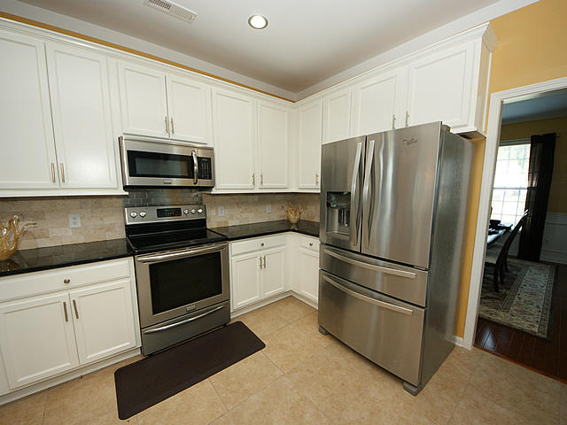 384 Decatur Drive Summerville, SC 29486 - Photo 11 of 56 11