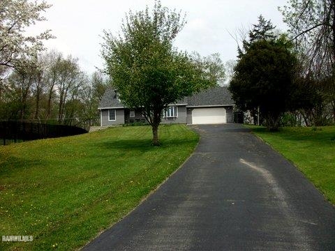 504 Cedar Creek Road Freeport, IL 61032 - Photo 3 of 23 Gallery Image 3