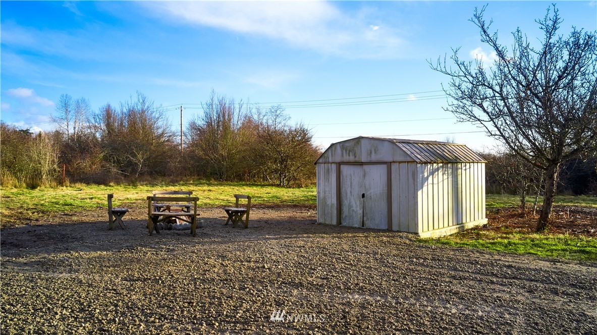 486 Teller Road Point Roberts, WA 98281 - Photo 4 of 11 Gallery Image 4