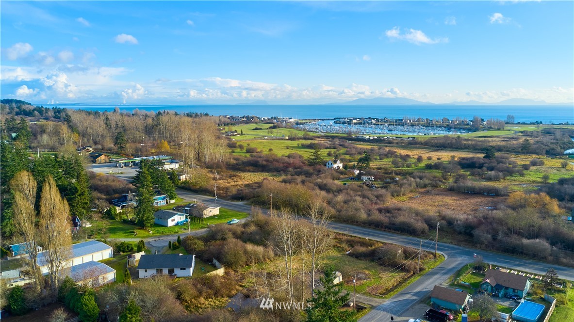 486 Teller Road Point Roberts, WA 98281 - Photo 9 of 11 Gallery Image 9