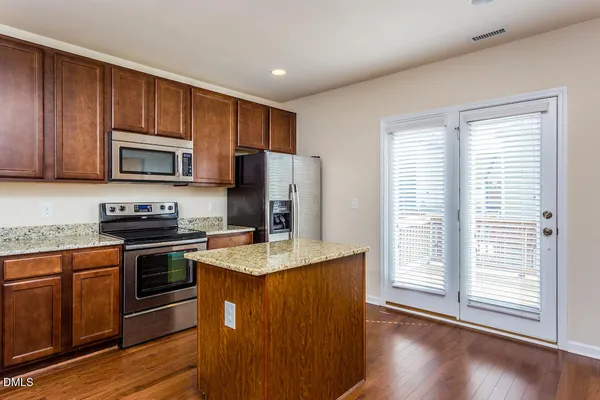 $1,895 | 240 Michigan Avenue, Cary, NC 27519