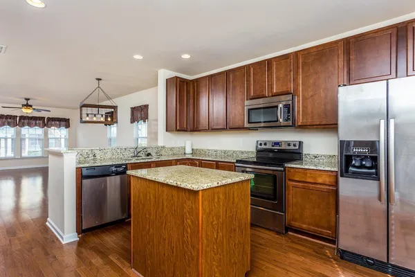 $1,895 | 240 Michigan Avenue, Cary, NC 27519