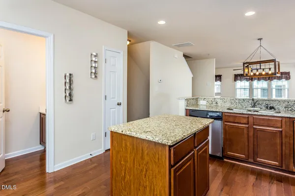 $1,895 | 240 Michigan Avenue, Cary, NC 27519