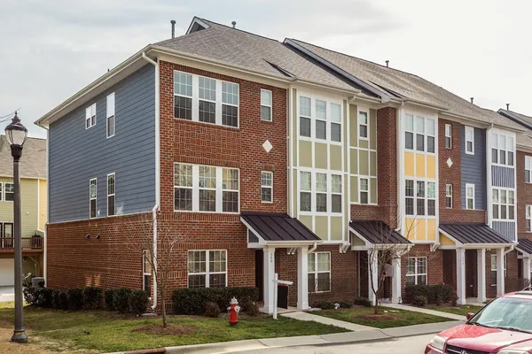 $1,895 | 240 Michigan Avenue, Cary, NC 27519