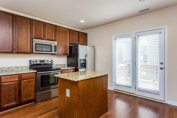 $1,895 | 240 Michigan Avenue, Cary, NC 27519