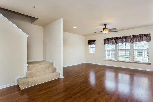 $1,895 | 240 Michigan Avenue, Cary, NC 27519