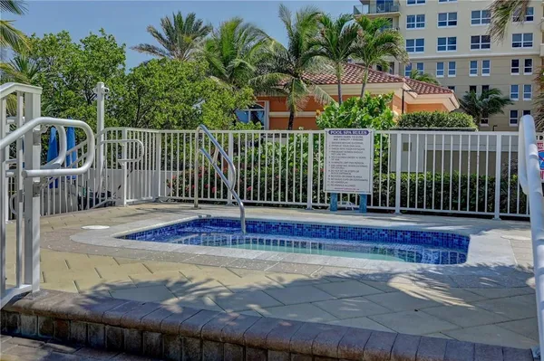 $3,600 | 2030 South Ocean Drive, Unit 807, Hallandale Beach, FL 33009