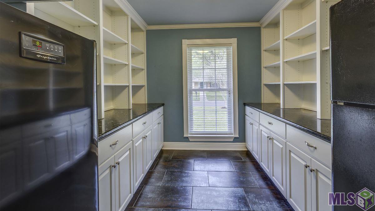 362 Rue De Laplace Baton Rouge, LA 70810 - Photo 2 of 21