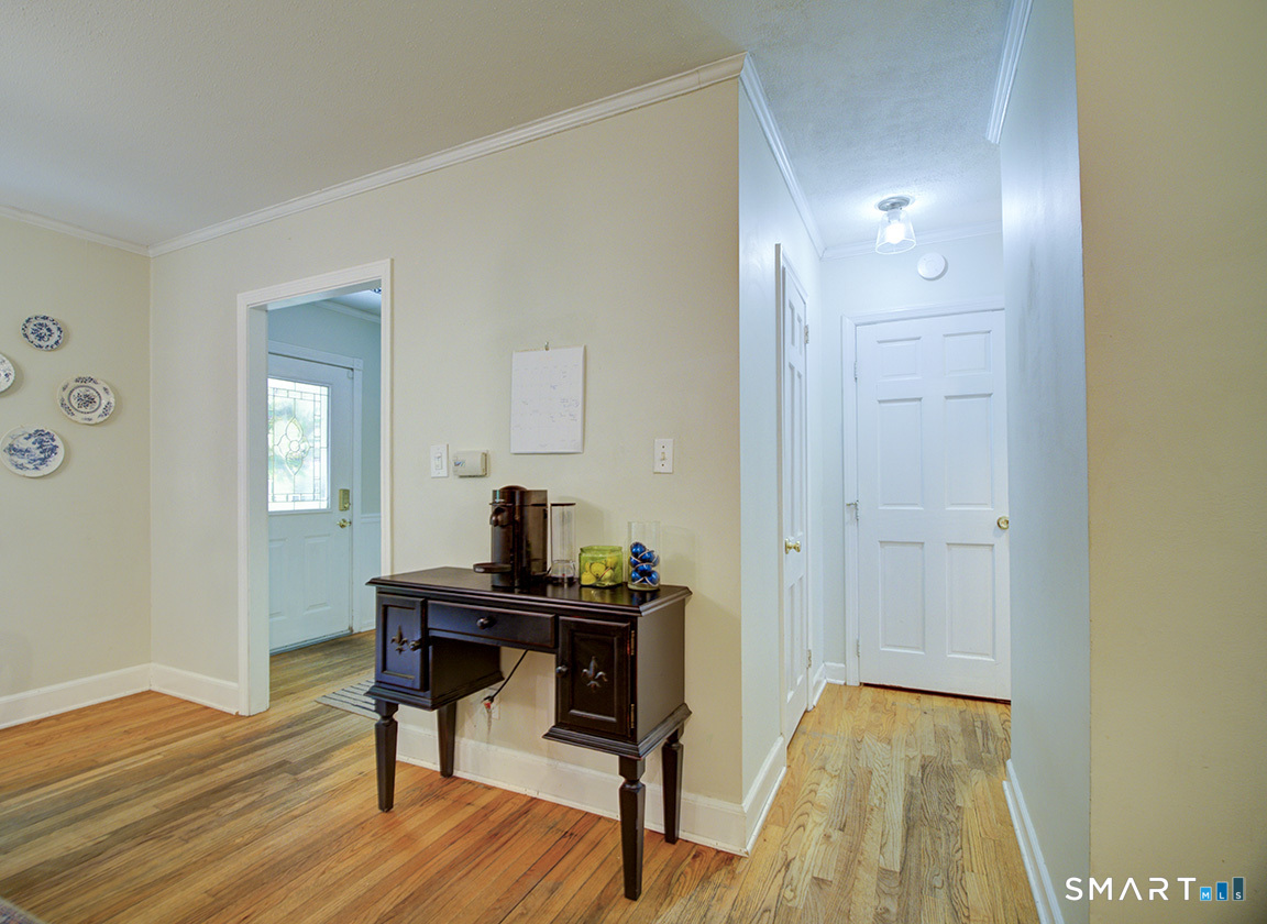 57 Buckingham Street Meriden, CT 06451 - Photo 9 of 35