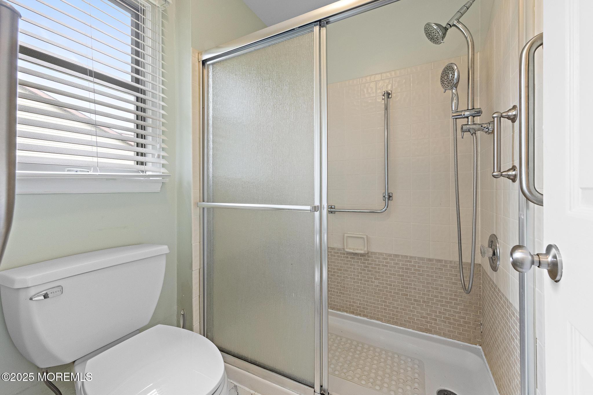 102 Ash Road Manahawkin, NJ 08050 - Photo 25 of 51 102 Ash (38)