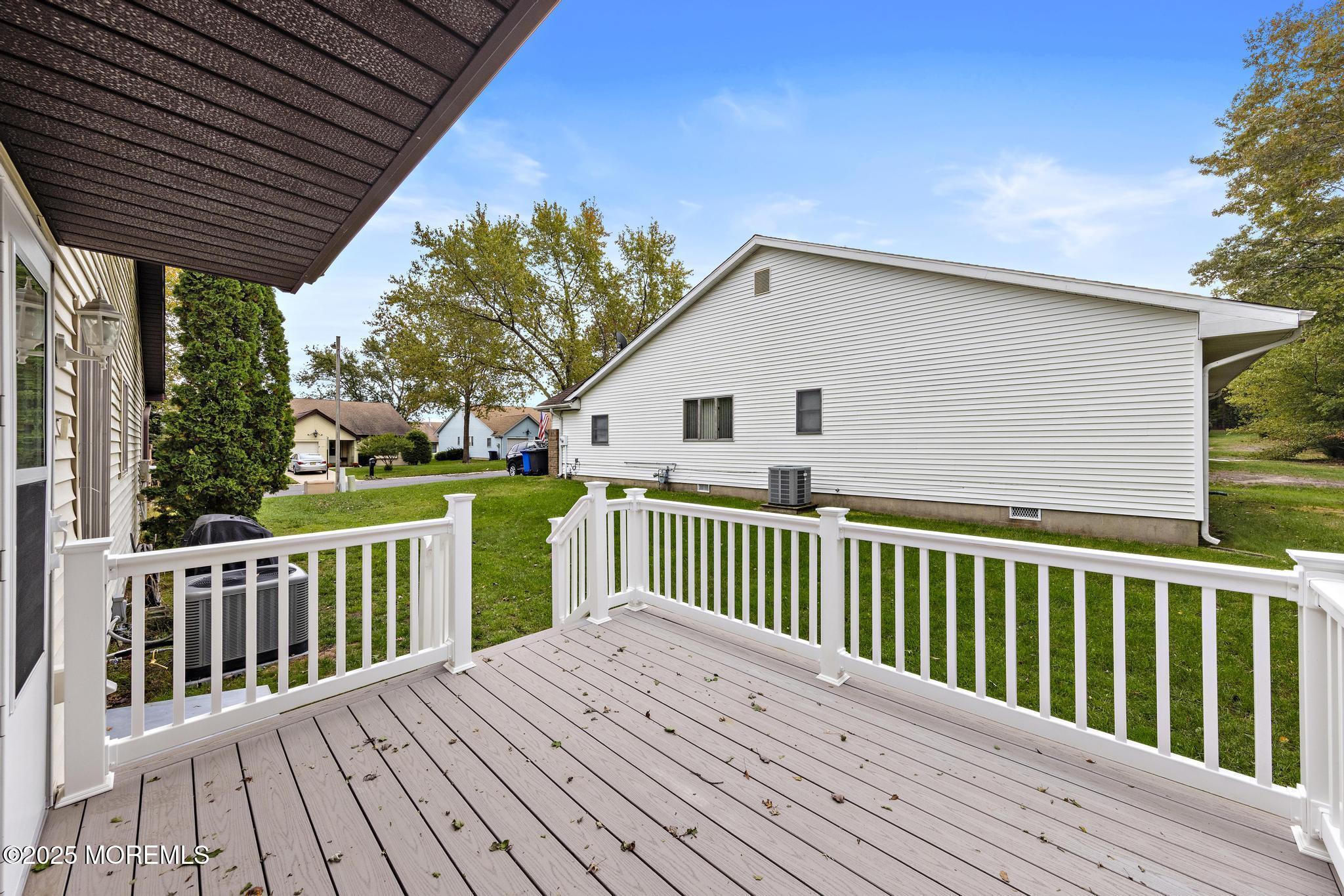 102 Ash Road Manahawkin, NJ 08050 - Photo 36 of 51 102 Ash (50)