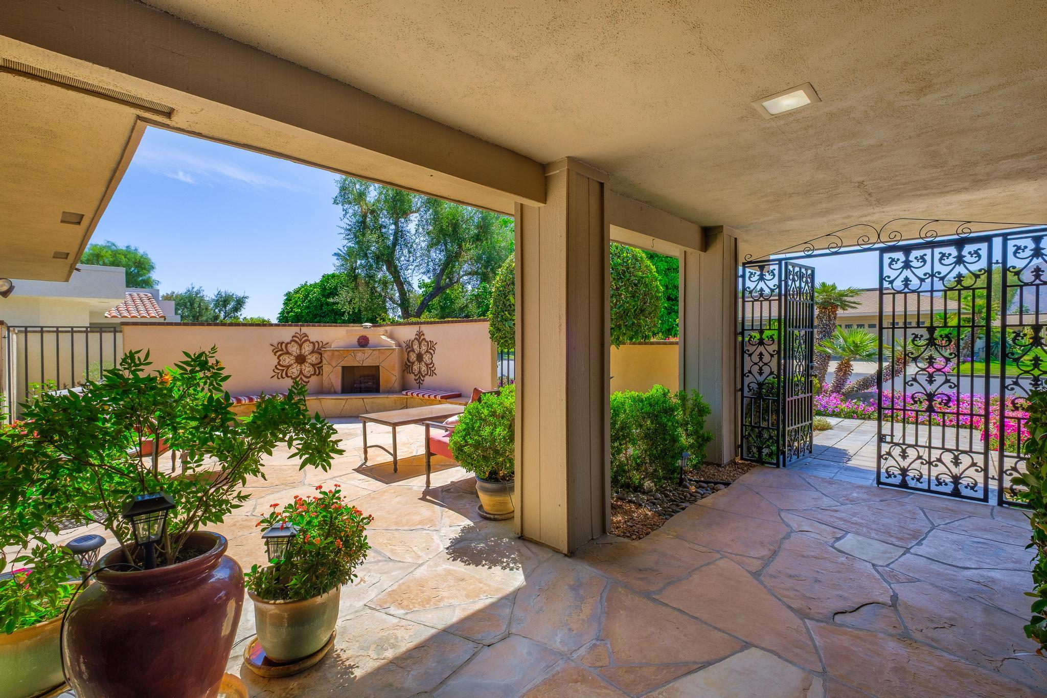 30 Columbia Drive Rancho Mirage, CA 92270 - Photo 5 of 49 0004