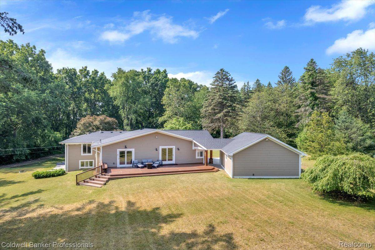 5490 Waldon Road Clarkston, MI 48348 - Photo 11 of 59 Gallery Image 11