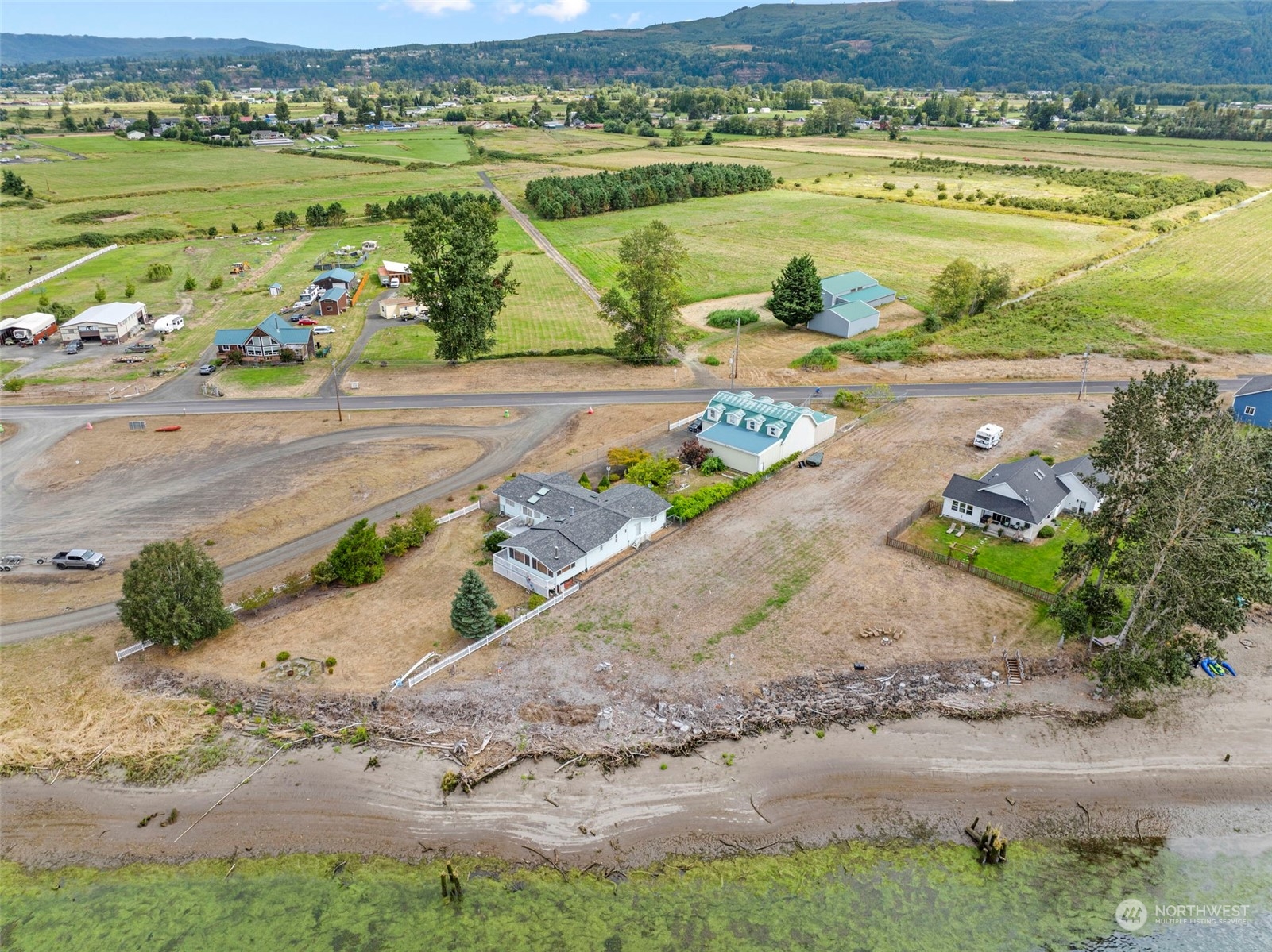 237 West Sunny Sands Road Cathlamet, WA 98612 - Photo 12 of 17 Gallery Image 12