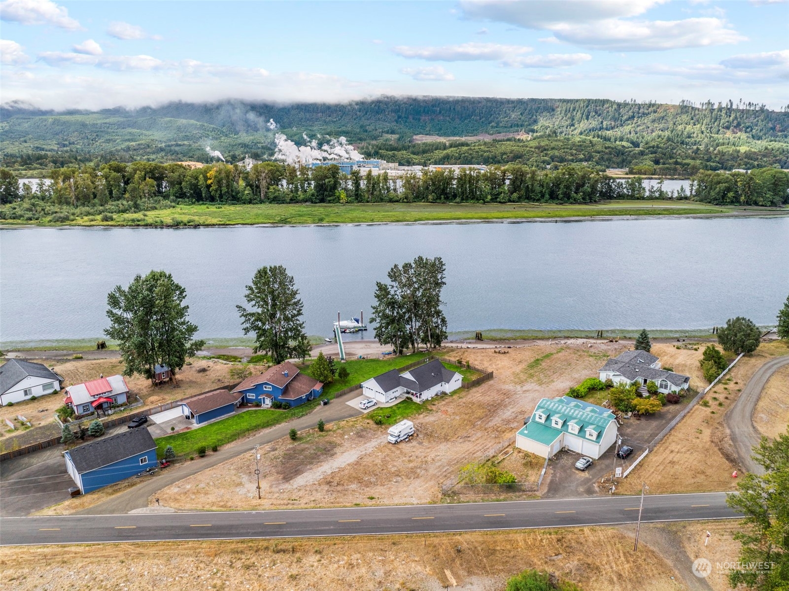 237 West Sunny Sands Road Cathlamet, WA 98612 - Photo 15 of 17 Gallery Image 15