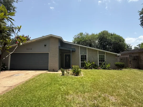 $205,500 | 5210 Dunnethead Drive, Houston, TX 77084