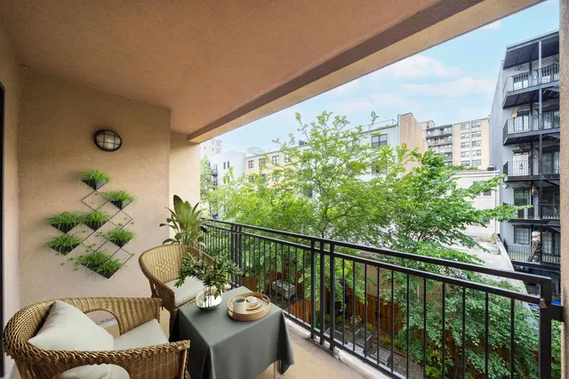 $1,425,000 | 650 2nd Street, Unit 3C, Hoboken, NJ 07030