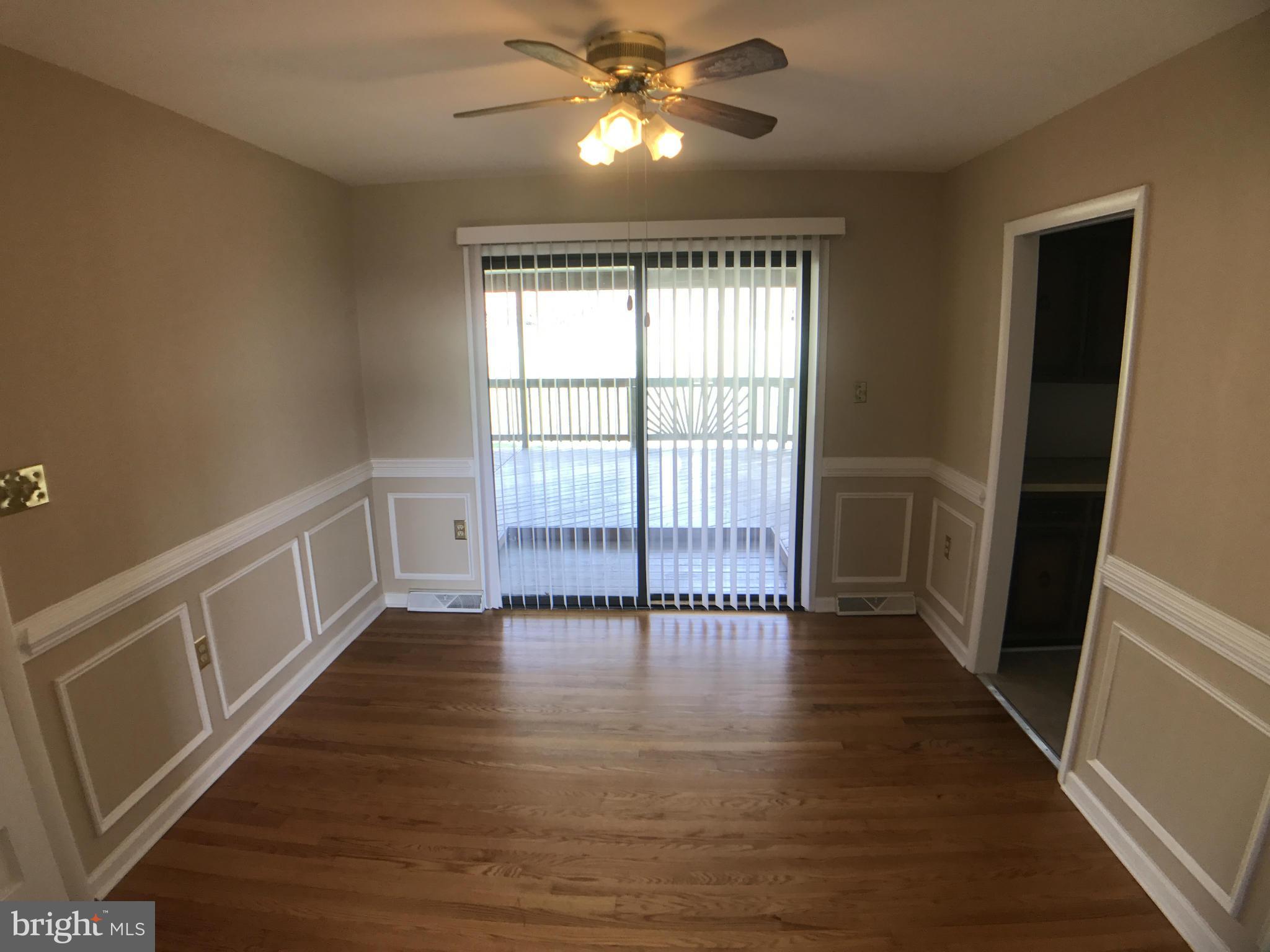 4231 Spring View Court Jefferson, MD 21755 - Photo 8 of 28 Dining Room