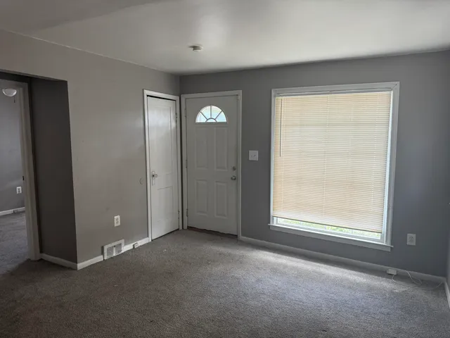 $110,000 | 20847 Hollywood Street, Harper Woods, MI 48225