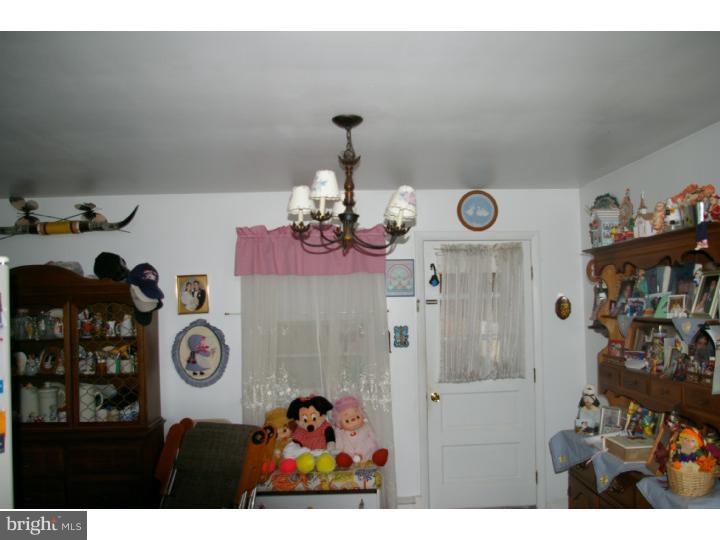 2550 Crownview Road Pottstown, PA 19464 - Photo 3 of 17 Gallery Image 3
