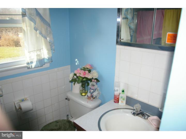 2550 Crownview Road Pottstown, PA 19464 - Photo 7 of 17 Gallery Image 7