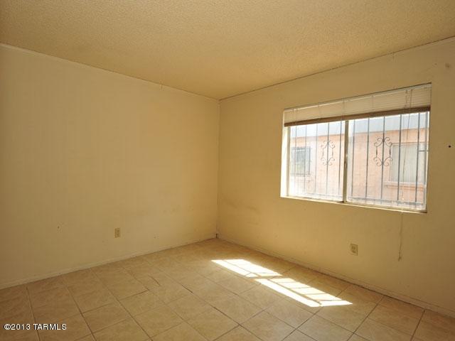 1043 East Halcyon Road, Unit 16 Tucson, AZ 85719 - Photo 15 of 21