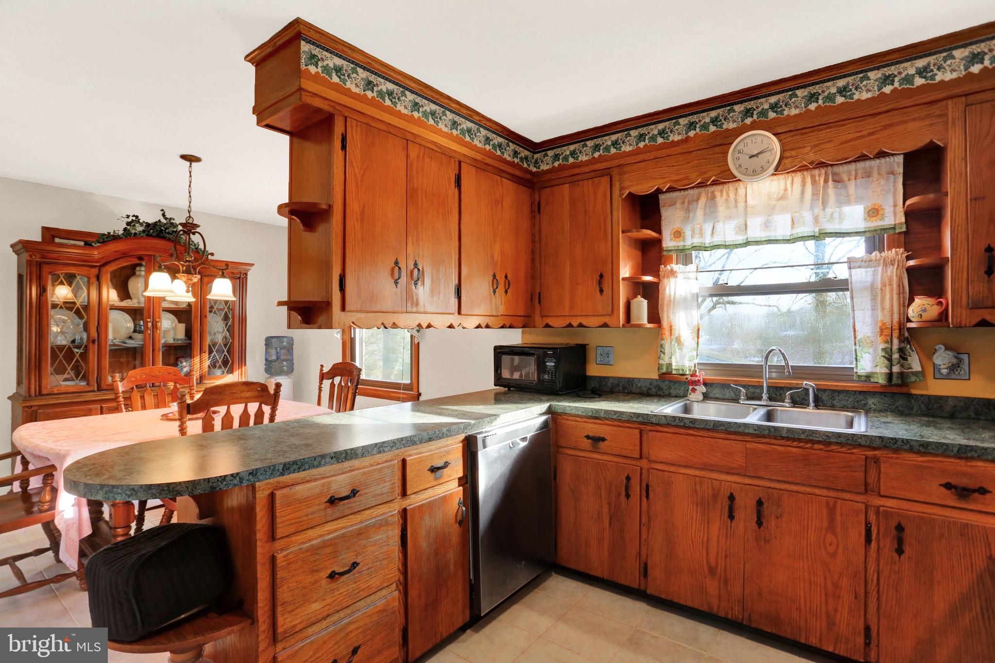 28 Valley Road Hummelstown, PA 17036 - Photo 8 of 31 Gallery Image 8