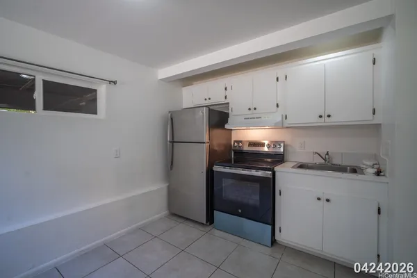 $2,500 | 4138 Keaka Drive, Unit B, Honolulu, HI 96818