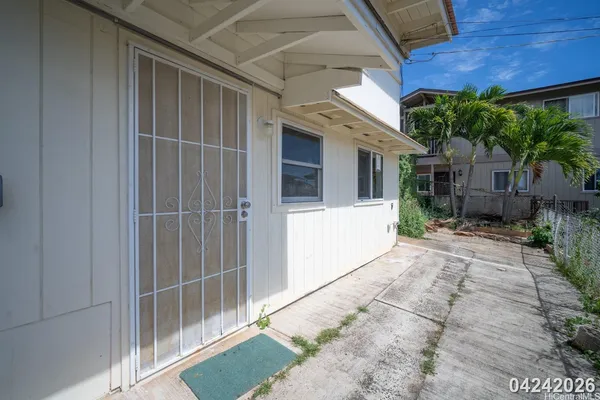 $2,500 | 4138 Keaka Drive, Unit B, Honolulu, HI 96818