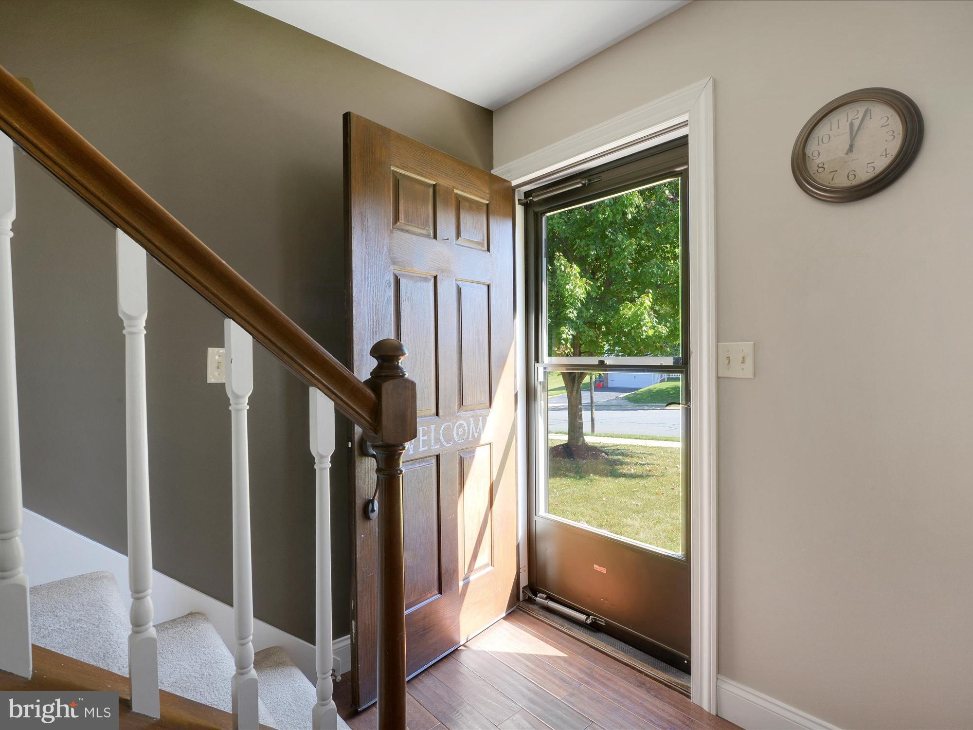 20 Barnhill Road Denver, PA 17517 - Photo 3 of 26 Entrance