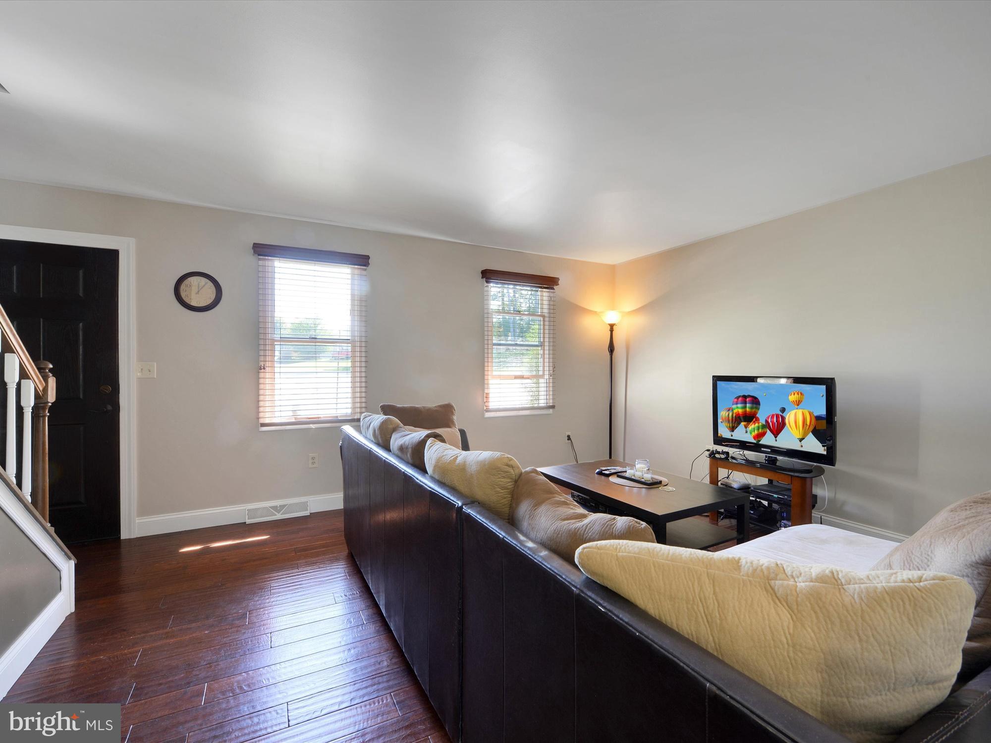 20 Barnhill Road Denver, PA 17517 - Photo 7 of 26 Living Room-View 4