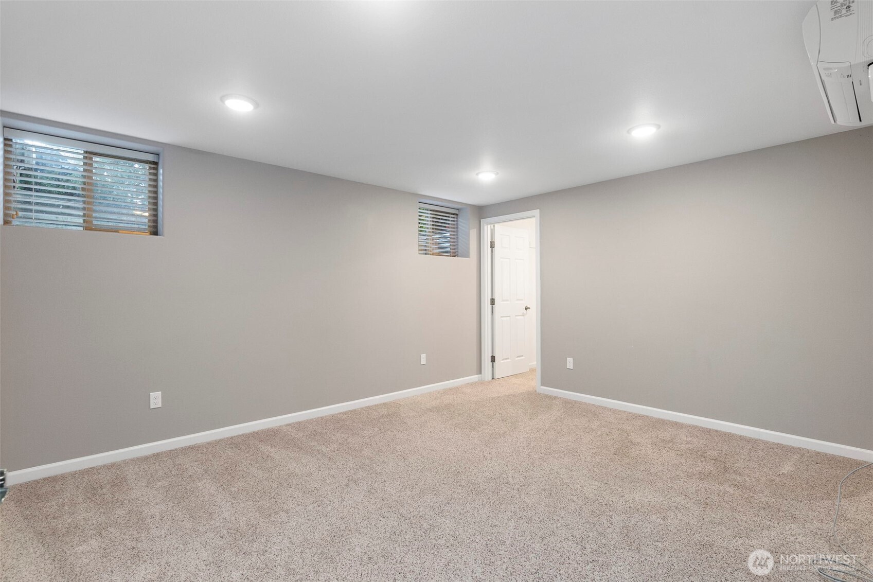 6529 Cooper Point Road Northwest Olympia, WA 98502 - Photo 26 of 33 Gallery Image 26