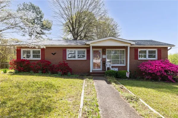 $214,900 | 1242 Norman Drive, Eden, NC 27288