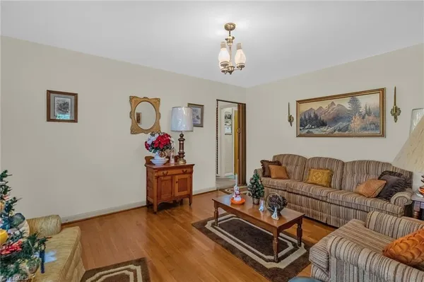 $214,900 | 1242 Norman Drive, Eden, NC 27288