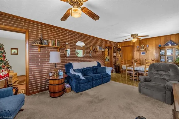 $214,900 | 1242 Norman Drive, Eden, NC 27288