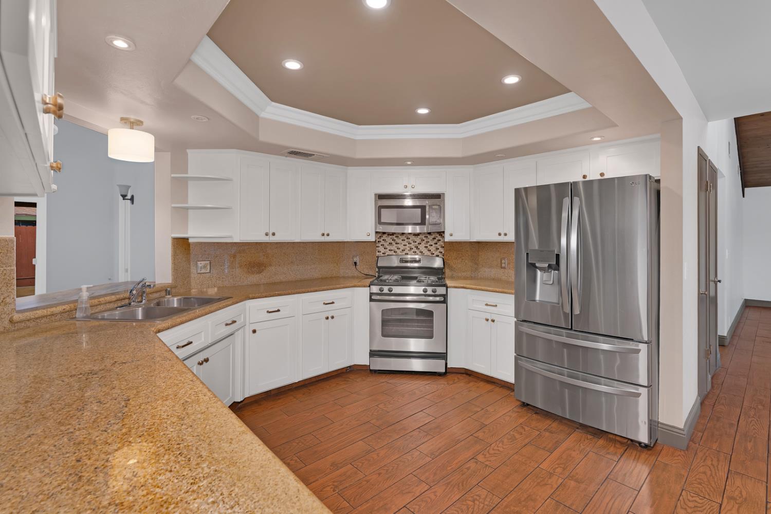 1340 Lewis Street Selma, CA 93662 - Photo 14 of 38