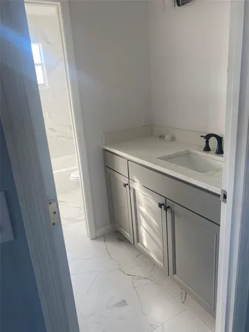 $2,000 | 359 Alegriano Court, Kissimmee, FL 34758