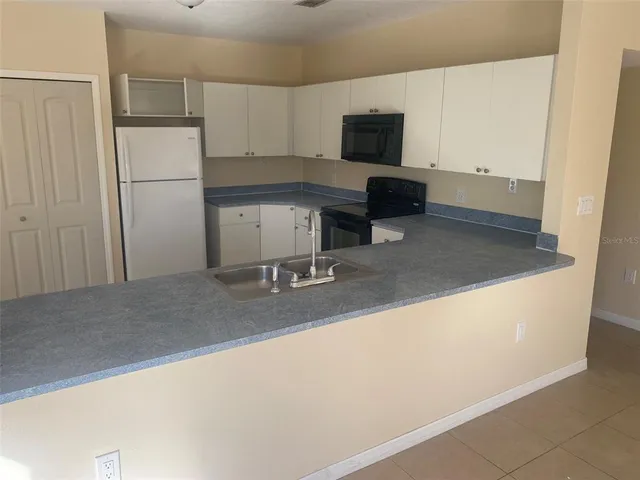 $2,000 | 359 Alegriano Court, Kissimmee, FL 34758