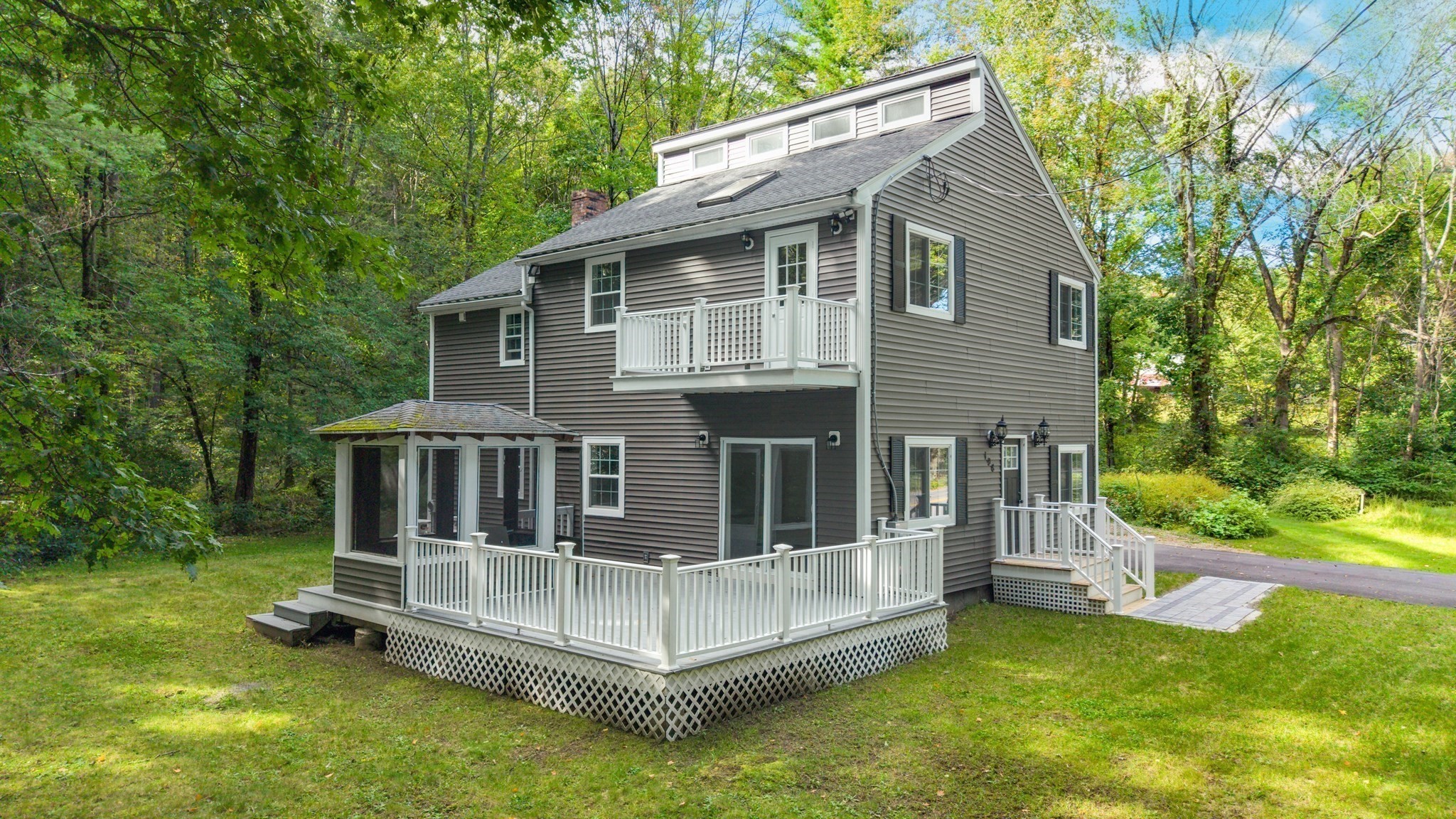 198 Uxbridge Road Sutton, MA 01590 - Photo 2 of 29 Gallery Image 2