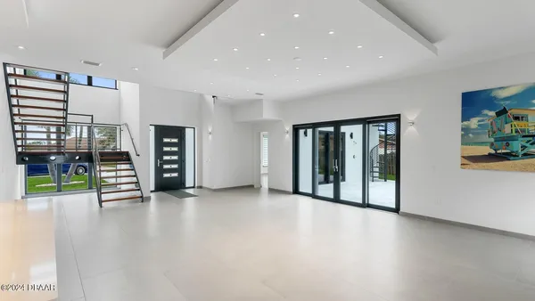 $5,500 | 3001 John Anderson Drive, Ormond Beach, FL 32176