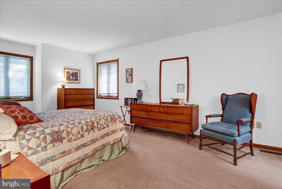16 Fawn Drive Reading, PA 19607 - Photo 24 of 34 Gallery Image 24