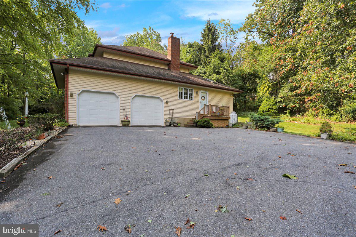 16 Fawn Drive Reading, PA 19607 - Photo 31 of 34 Gallery Image 31