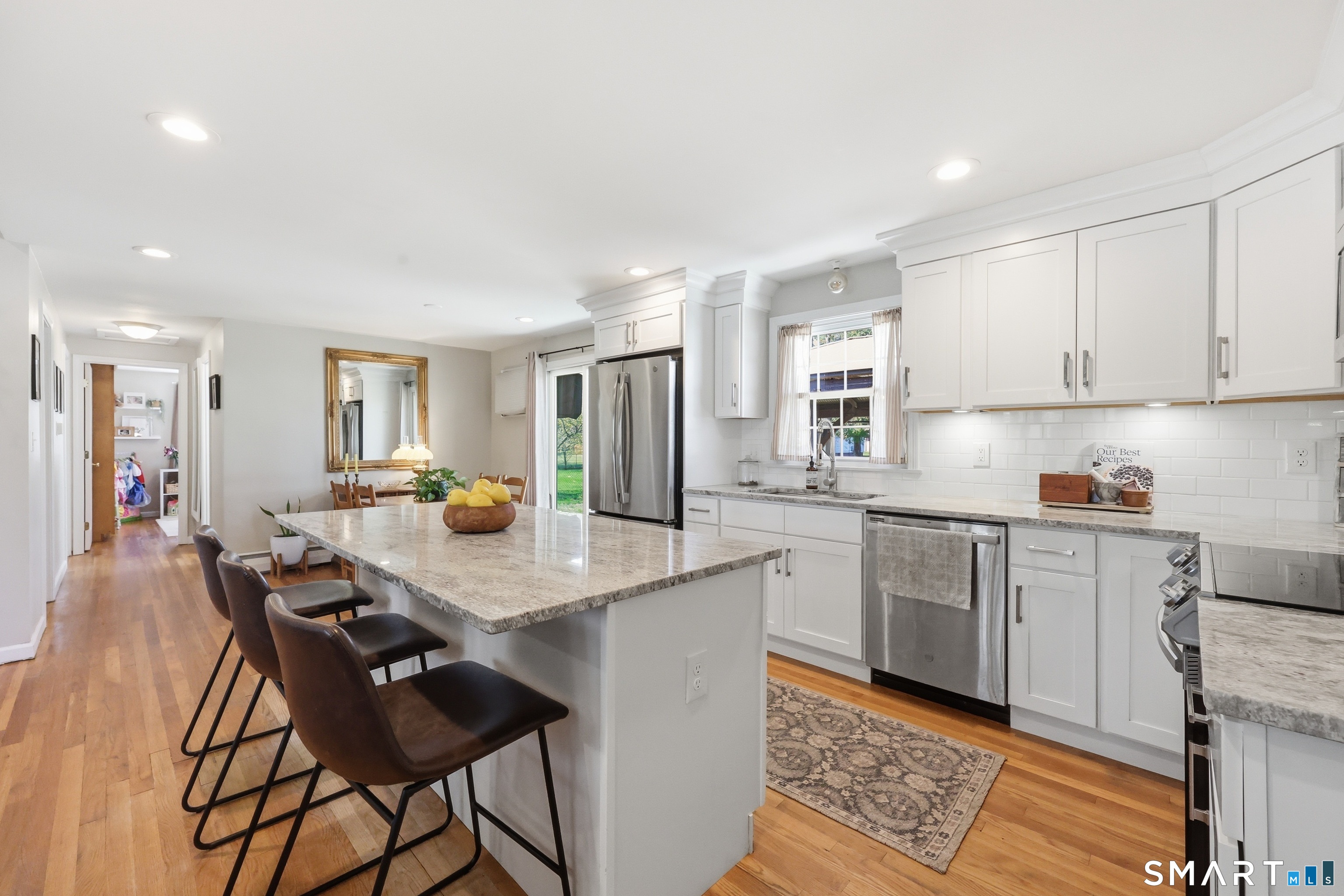 10 Tabor Road Enfield, CT 06082 - Photo 4 of 37