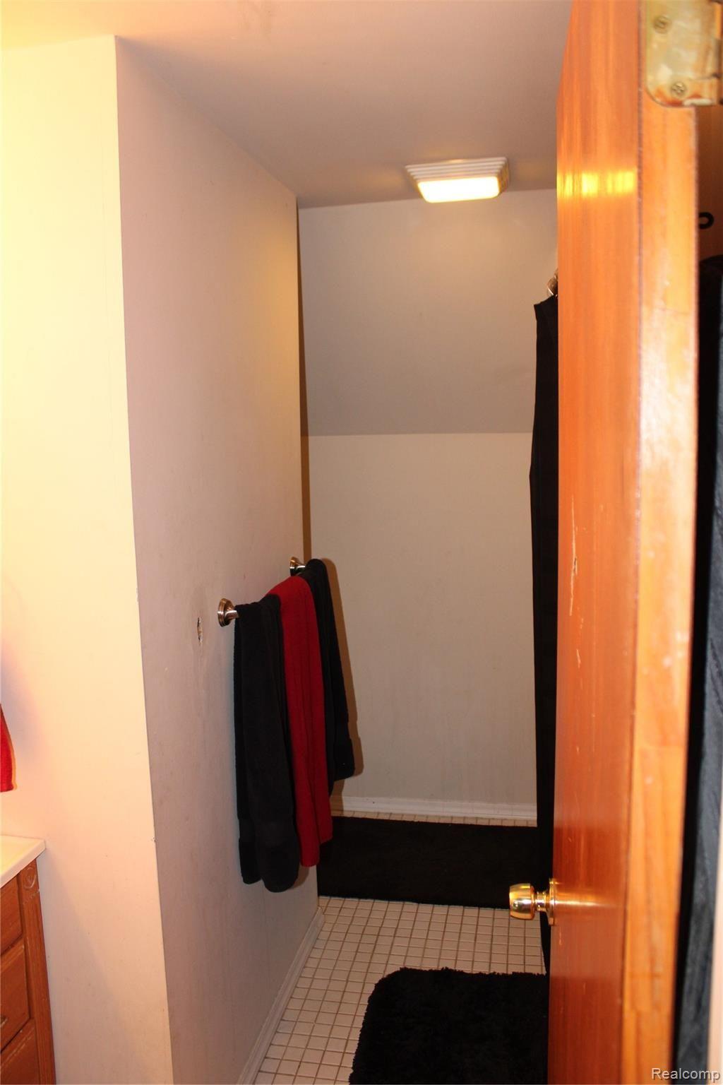 7203 Coldwater Road Flushing, MI 48433 - Photo 38 of 72 IMG_1569.JPG