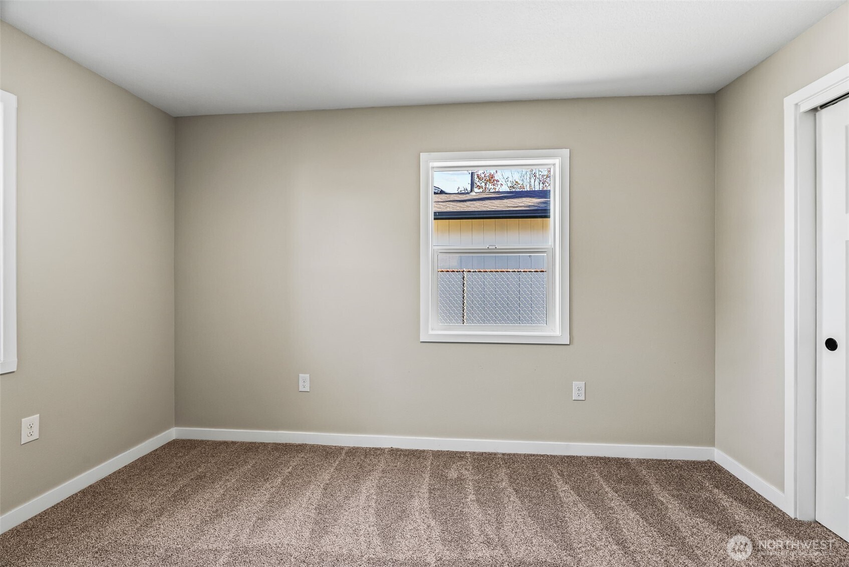 358 Cypress Street Longview, WA 98632 - Photo 13 of 25