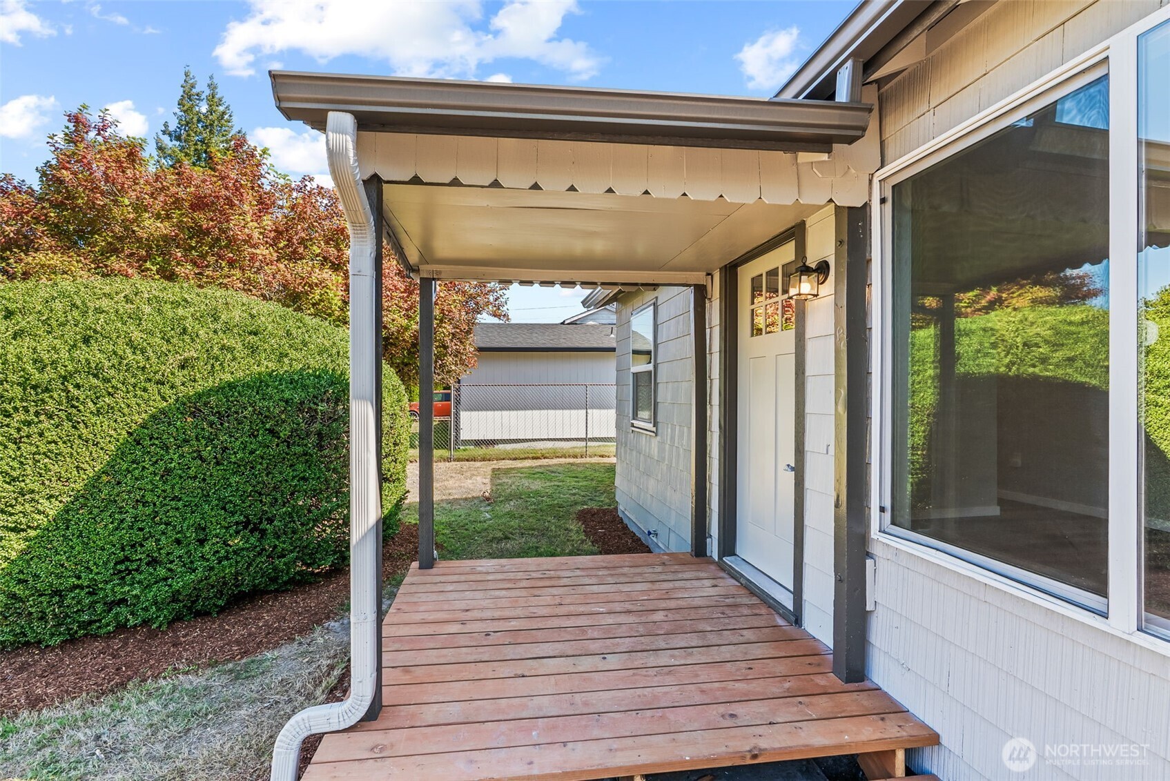 358 Cypress Street Longview, WA 98632 - Photo 4 of 25