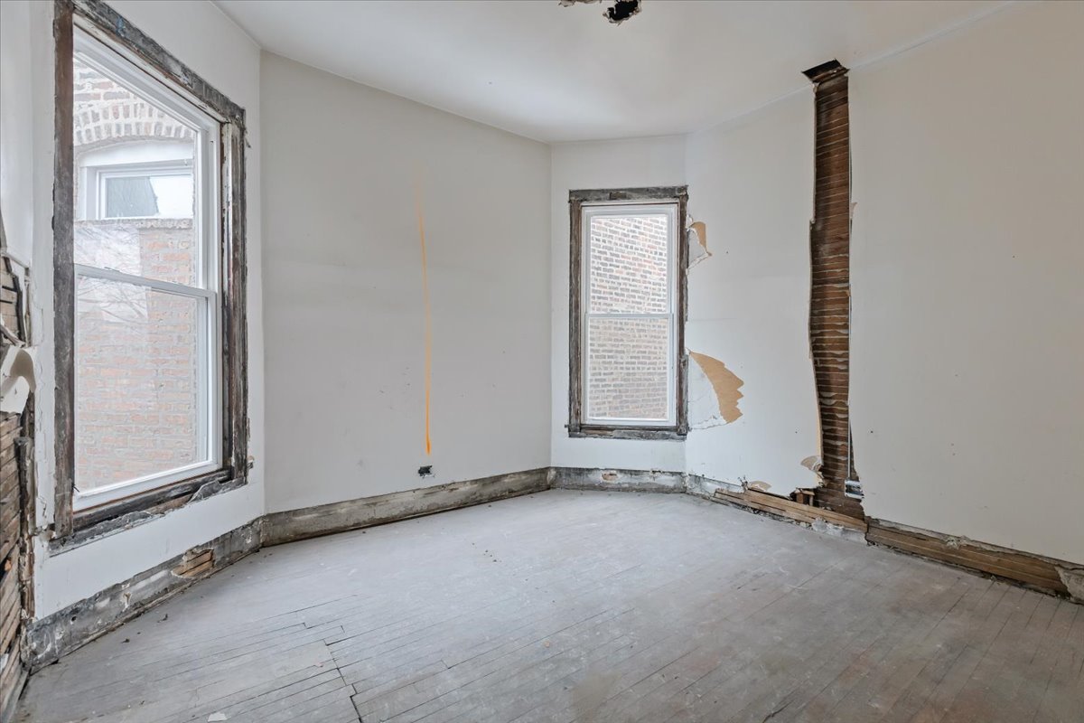 6351 South Drexel Avenue Chicago, IL 60637 - Photo 19 of 31