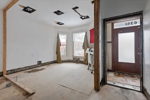 $299,000 | 6351 South Drexel Avenue, Chicago, IL 60637