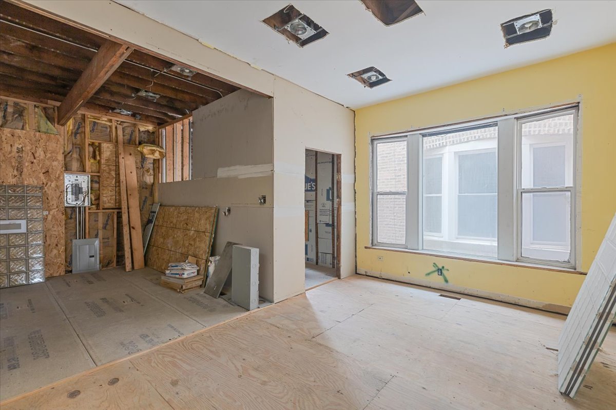 6351 South Drexel Avenue Chicago, IL 60637 - Photo 9 of 31